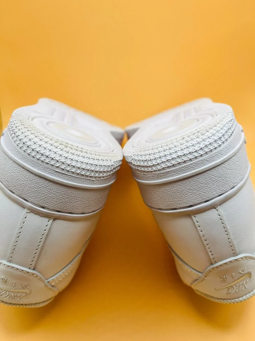 Nike Women's Air Force 1 '07 Mid Top 